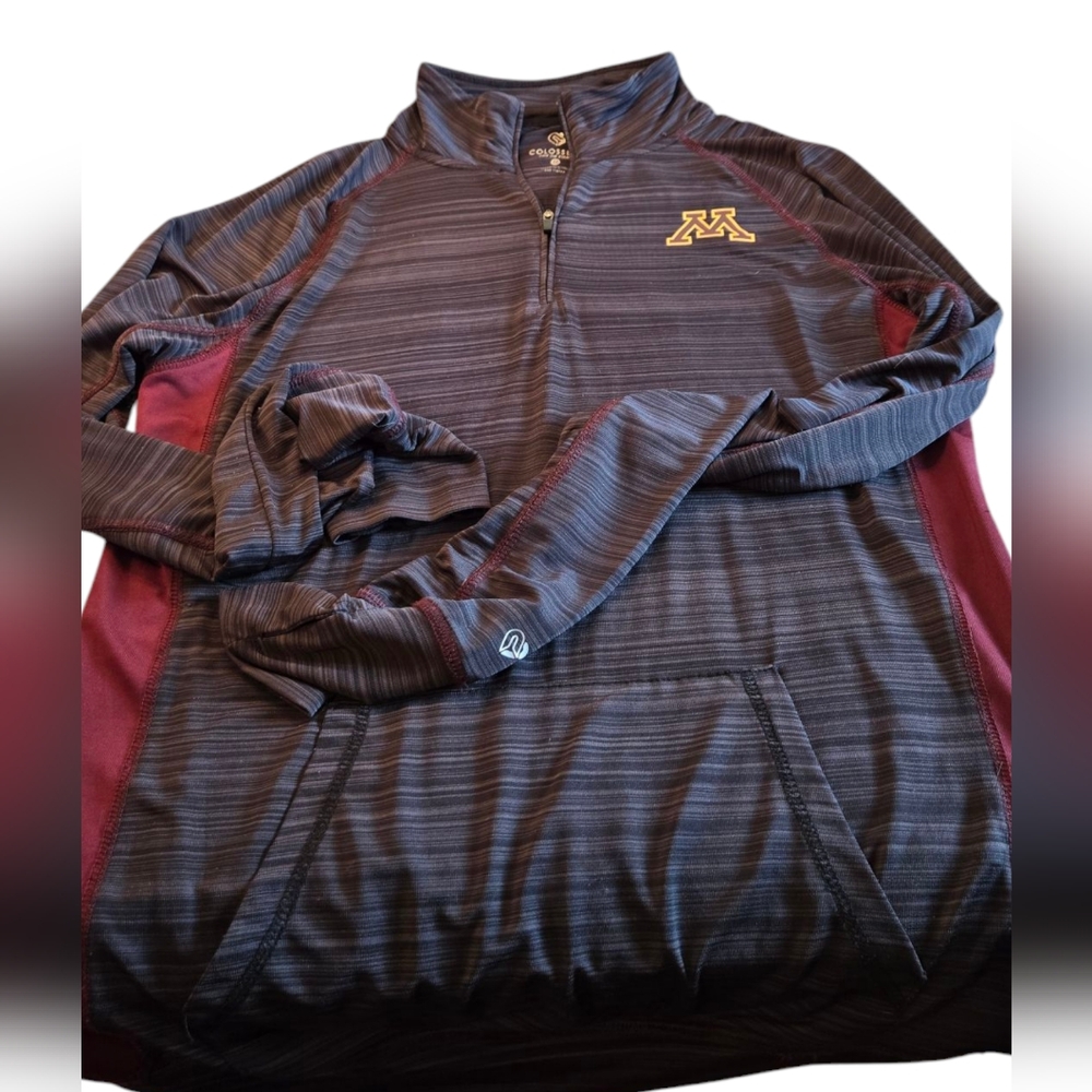 Colosseum Minnesota Gophers Charcoal Lightweight Athletic Top Size Med